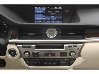 2015 Lexus ES 300h 4dr Sdn Hybrid