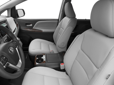 2017 Toyota Sienna XLE Auto Access Seat FWD 7-Passenger