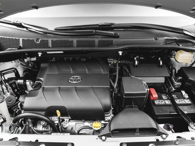 2017 Toyota Sienna XLE Auto Access Seat FWD 7-Passenger