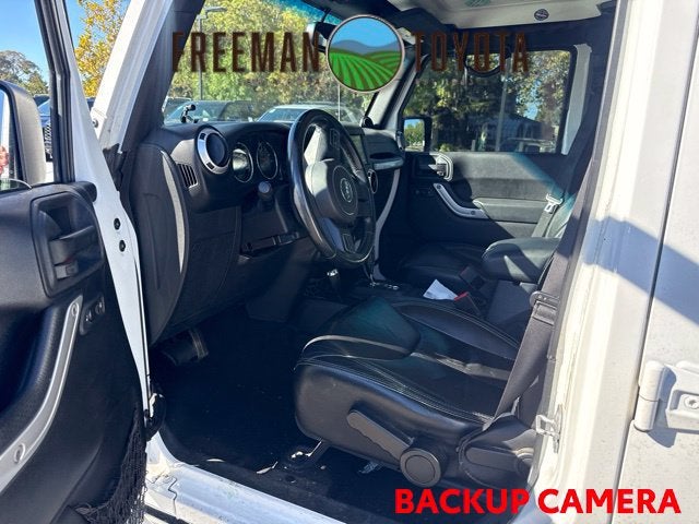 2014 Jeep Wrangler Unlimited 4WD 4dr Sahara