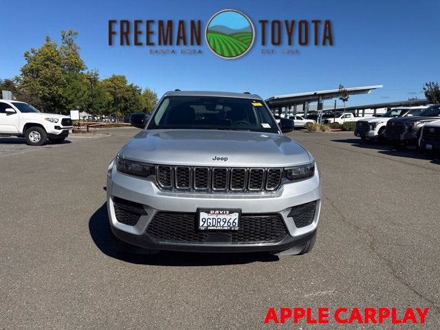 2023 Jeep Grand Cherokee Laredo 4x4