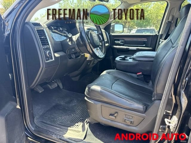 2019 RAM 1500 Classic Laramie 4x4 Crew Cab 5'7 Box