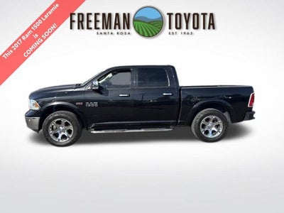 2017 RAM 1500 Laramie 4x4 Crew Cab 5'7 Box