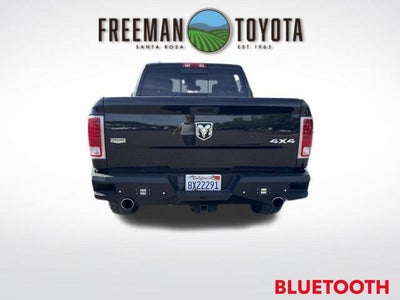 2017 RAM 1500 Laramie 4x4 Crew Cab 5'7 Box