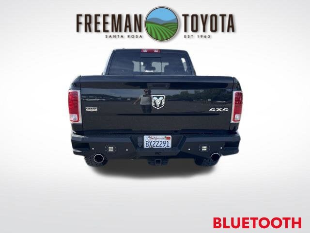 2017 RAM 1500 Laramie 4x4 Crew Cab 5'7 Box