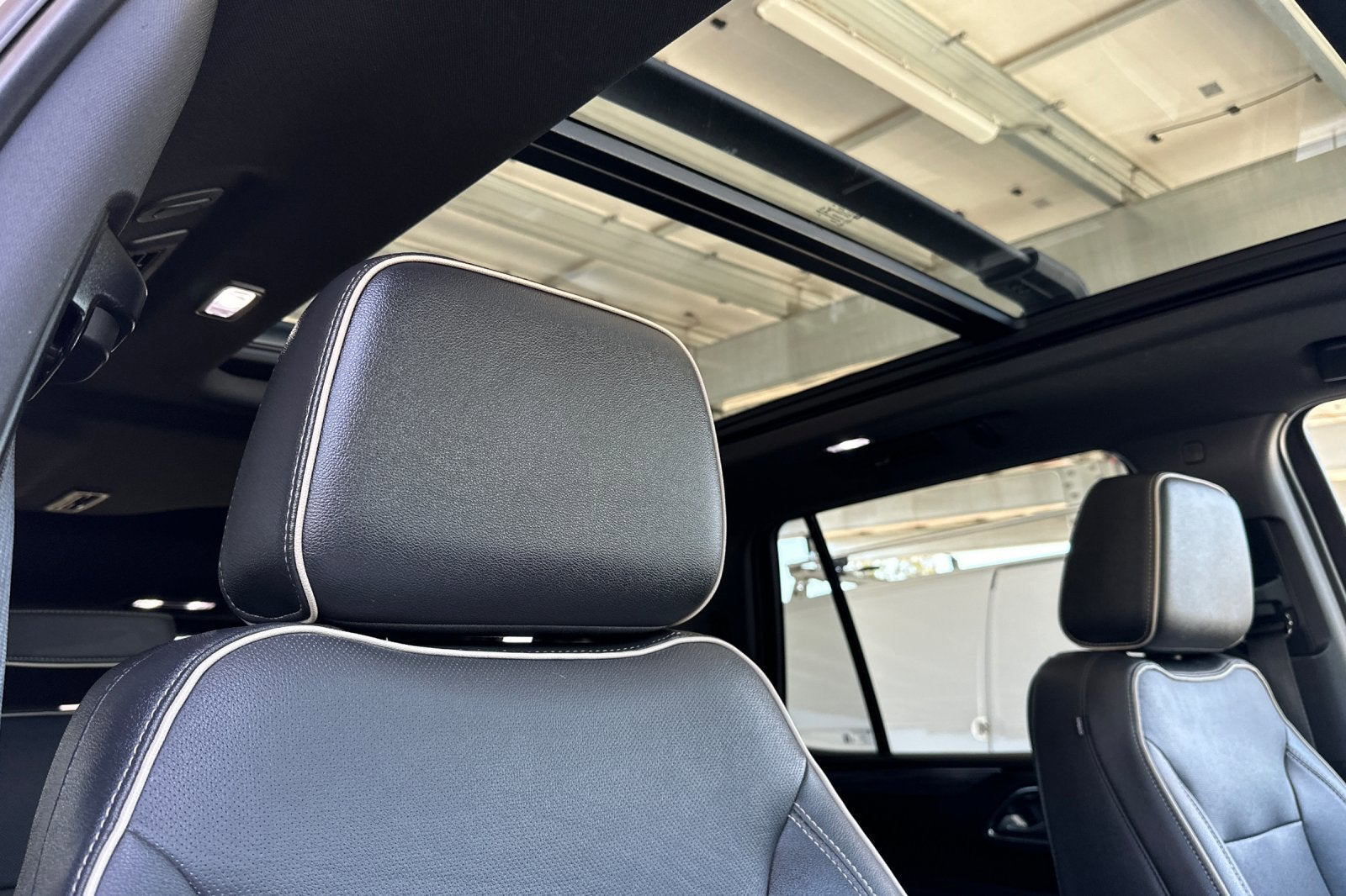 2022 GMC Yukon 4WD 4dr SLT