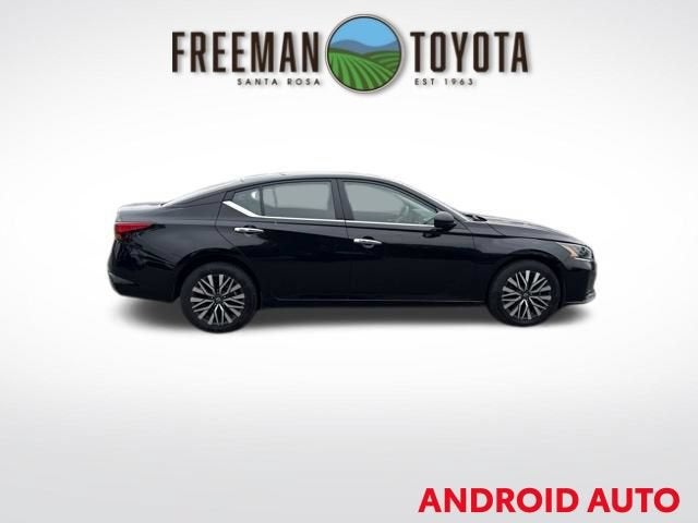 2024 Nissan Altima 2.5 SV AWD Sedan