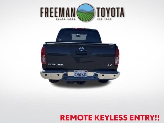2013 Nissan Frontier 2WD Crew Cab SWB Auto SV