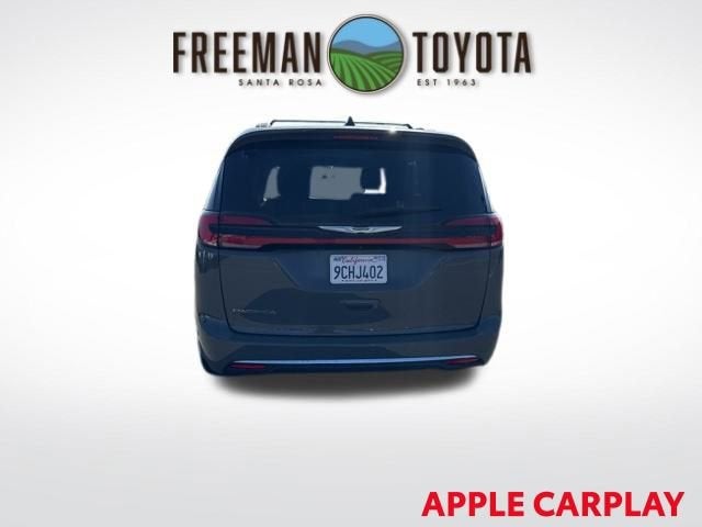 2022 Chrysler Pacifica Touring L FWD