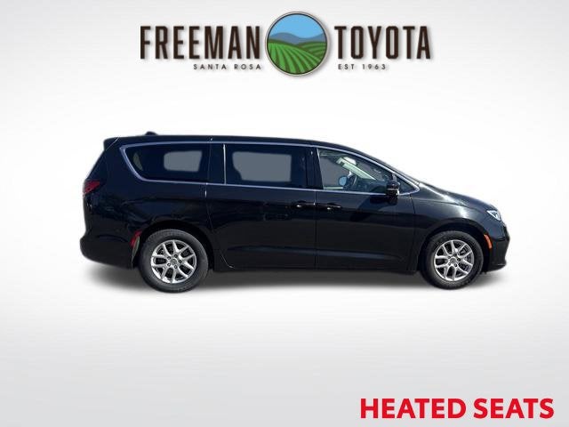 2023 Chrysler Pacifica Touring L FWD