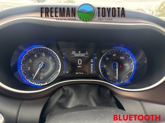 2023 Chrysler Voyager LX FWD