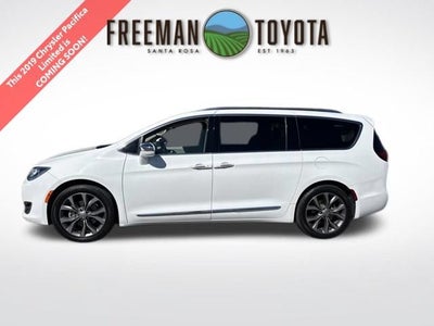 2019 Chrysler Pacifica Limited FWD