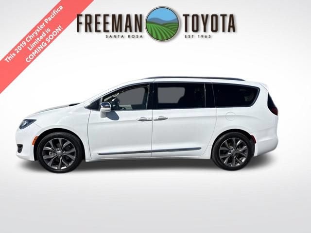 2019 Chrysler Pacifica Limited FWD