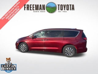2021 Chrysler Pacifica Hybrid Touring L FWD