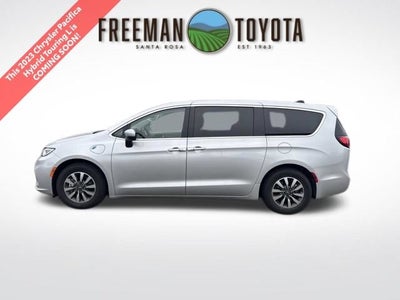 2023 Chrysler Pacifica Hybrid Touring L FWD