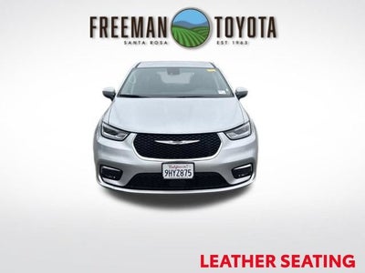 2023 Chrysler Pacifica Hybrid Touring L FWD