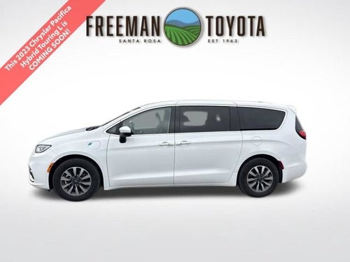 2023 Chrysler Pacifica Hybrid Touring L FWD