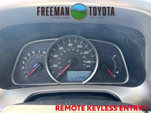 2015 Toyota RAV4 AWD 4dr LE