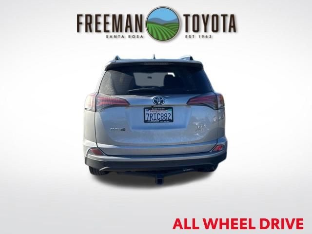2016 Toyota RAV4 AWD 4dr LE