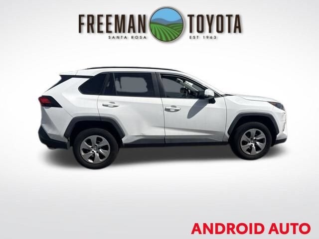 2020 Toyota RAV4 LE FWD