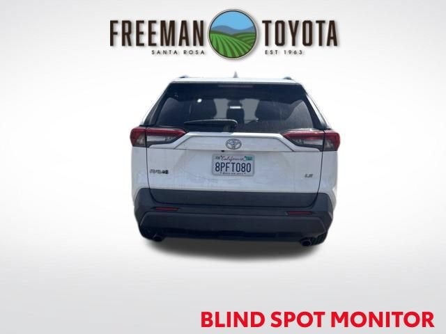 2020 Toyota RAV4 LE FWD