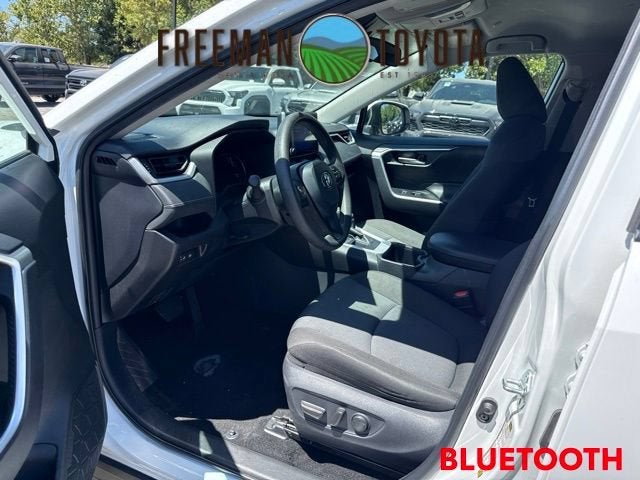 2025 Toyota RAV4 XLE AWD
