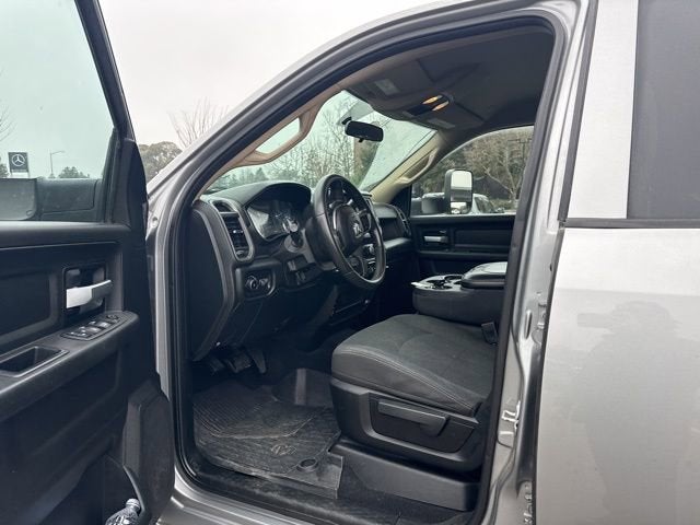 2019 RAM 2500 Tradesman 4x4 Crew Cab 8' Box