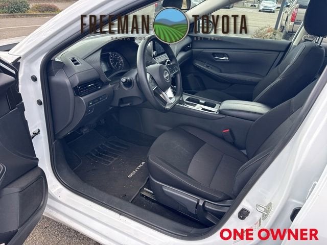 2025 Nissan Sentra SV CVT