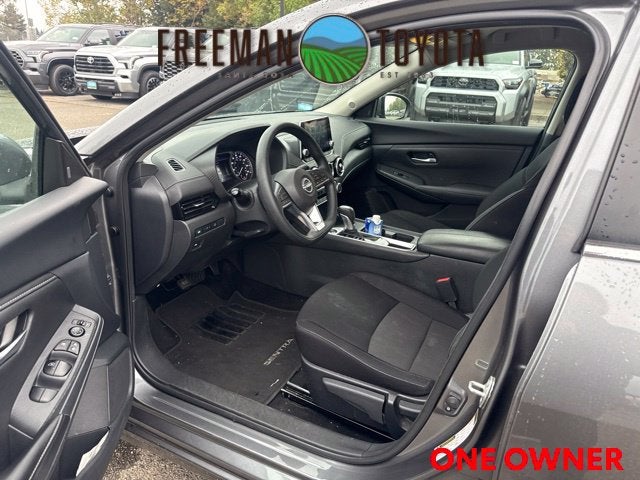 2025 Nissan Sentra SV CVT