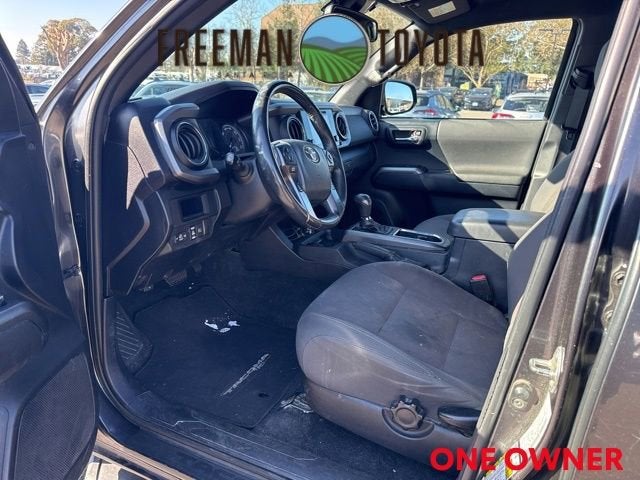 2018 Toyota Tacoma SR Double Cab 5' Bed V6 4x4 AT