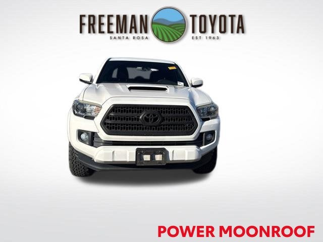 2017 Toyota Tacoma SR5 Double Cab 5' Bed V6 4x4 AT