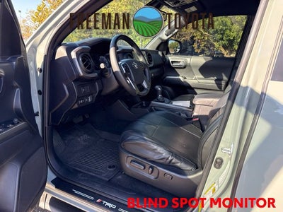 2023 Toyota Tacoma SR Double Cab 5' Bed V6 AT