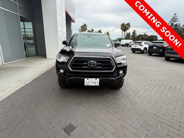 2023 Toyota Tacoma SR5 Double Cab 5' Bed I4 AT