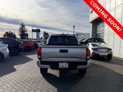 2022 Toyota Tacoma SR5 Double Cab 5' Bed V6 AT