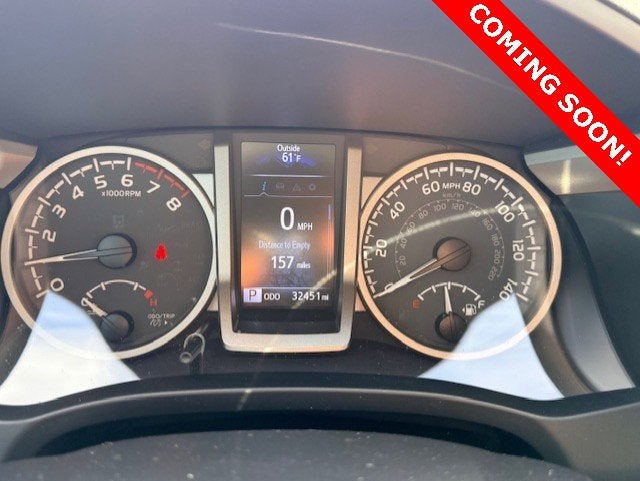2022 Toyota Tacoma SR5 Double Cab 5' Bed V6 AT