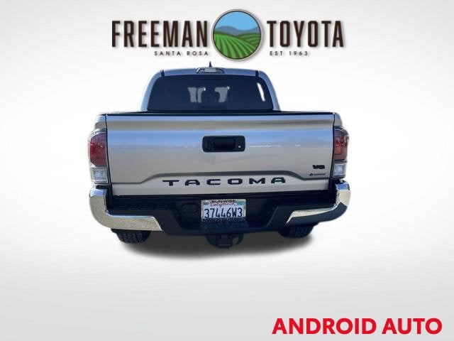 2022 Toyota Tacoma SR Double Cab 5' Bed V6 AT