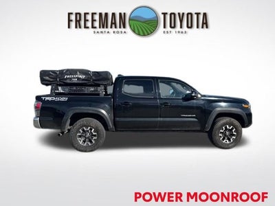 2022 Toyota Tacoma SR Double Cab 5' Bed V6 AT