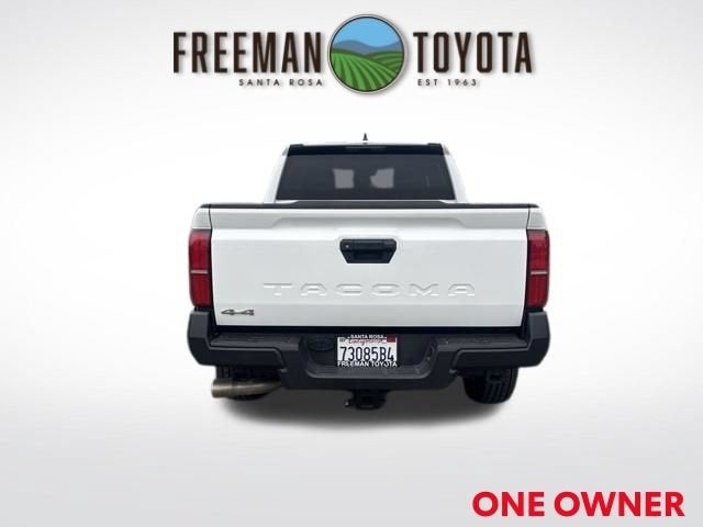 2024 Toyota Tacoma SR Double Cab 5' Bed AT