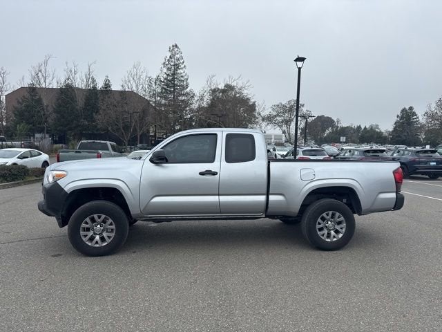 2022 Toyota Tacoma SR Access Cab 6' Bed I4 AT