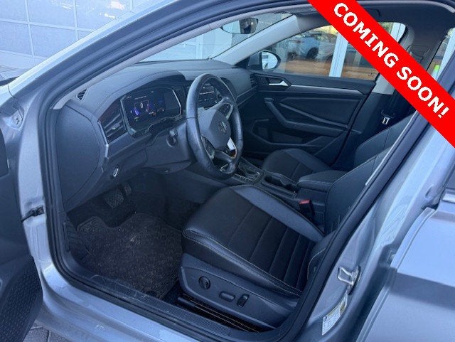 2023 Volkswagen Jetta SE Auto