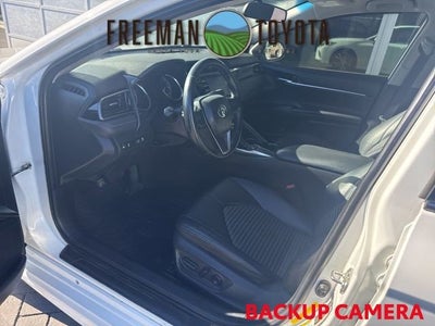 2019 Toyota Camry SE Auto