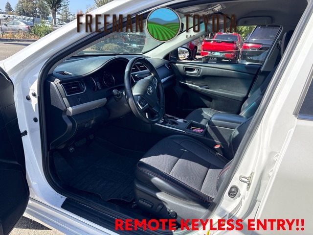 2016 Toyota Camry 4dr Sdn I4 Auto XLE