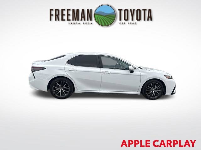 2024 Toyota Camry SE Auto