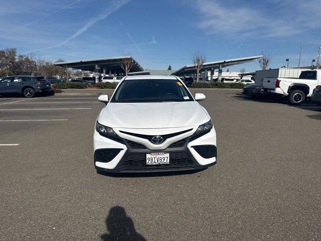 2022 Toyota Camry SE Auto