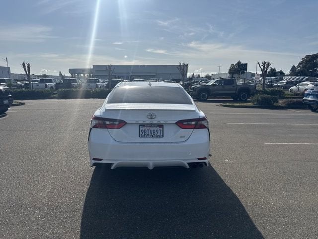 2022 Toyota Camry SE Auto