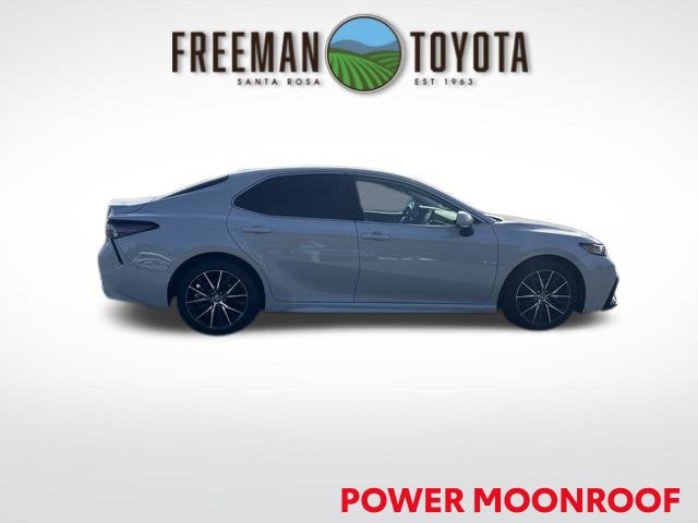 2024 Toyota Camry SE Auto
