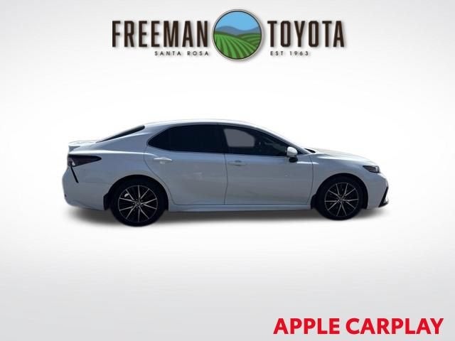 2024 Toyota Camry SE Auto