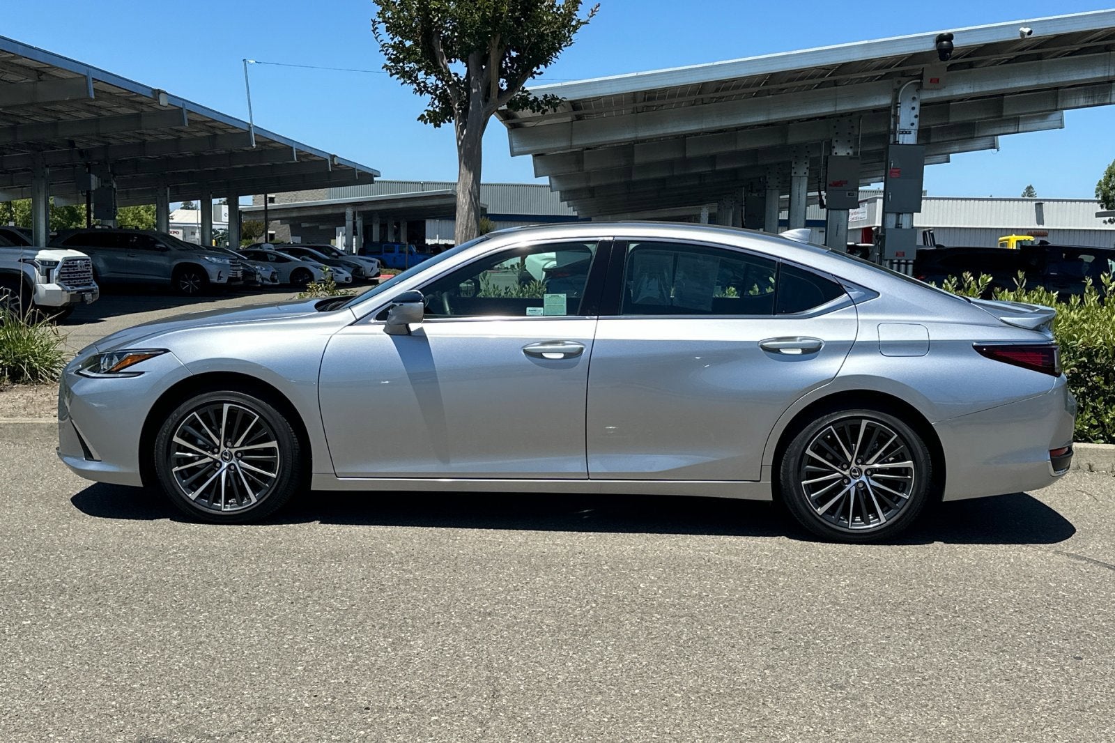 2025 Lexus ES ES 300h FWD