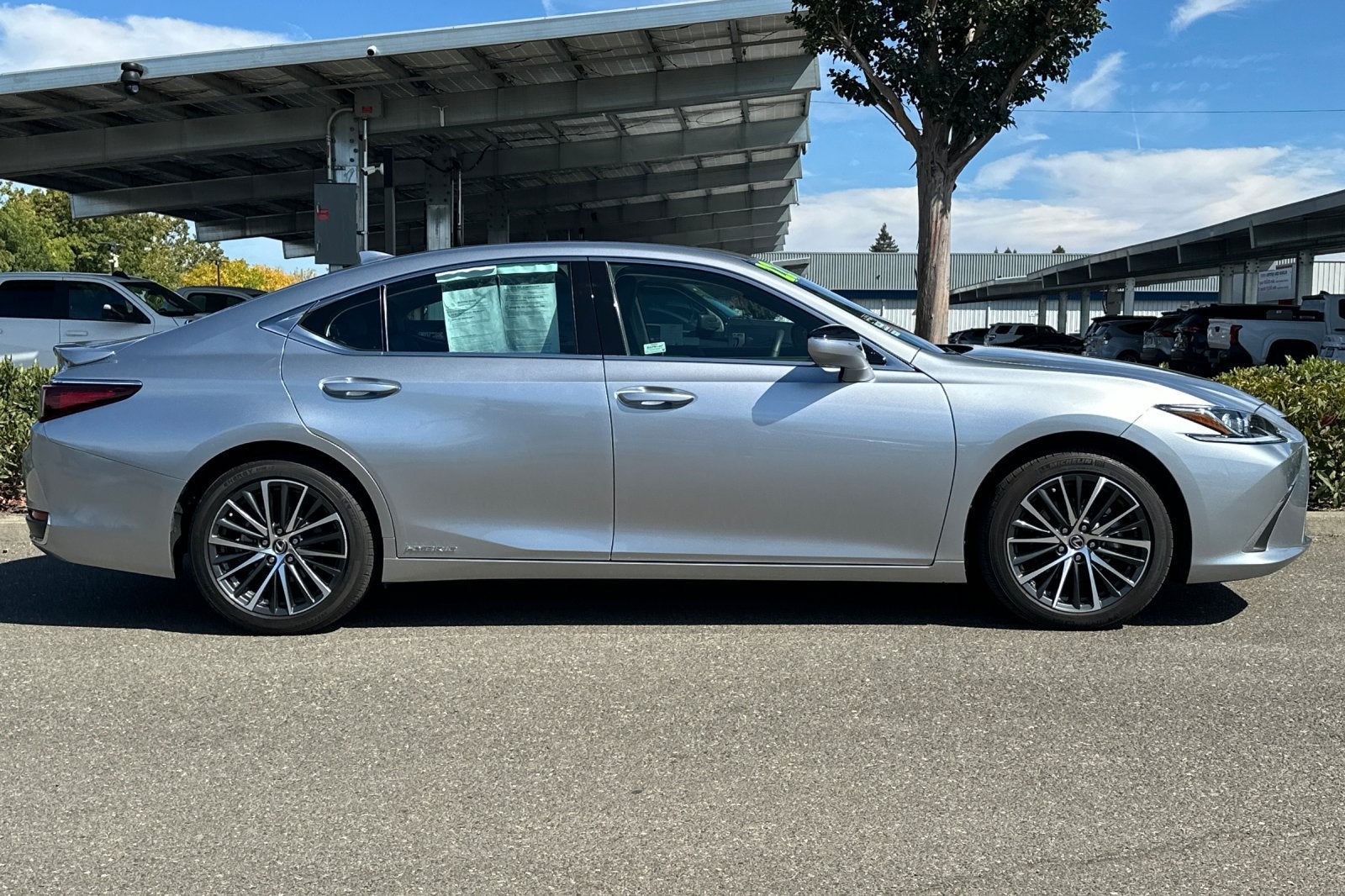 2022 Lexus ES ES 300h FWD