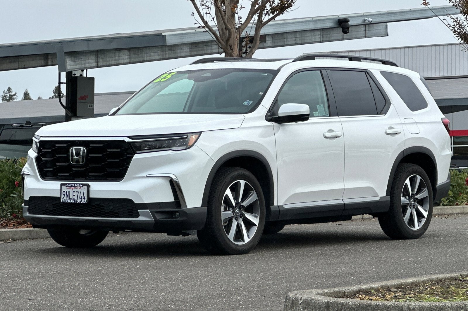 2025 Honda Pilot Elite AWD